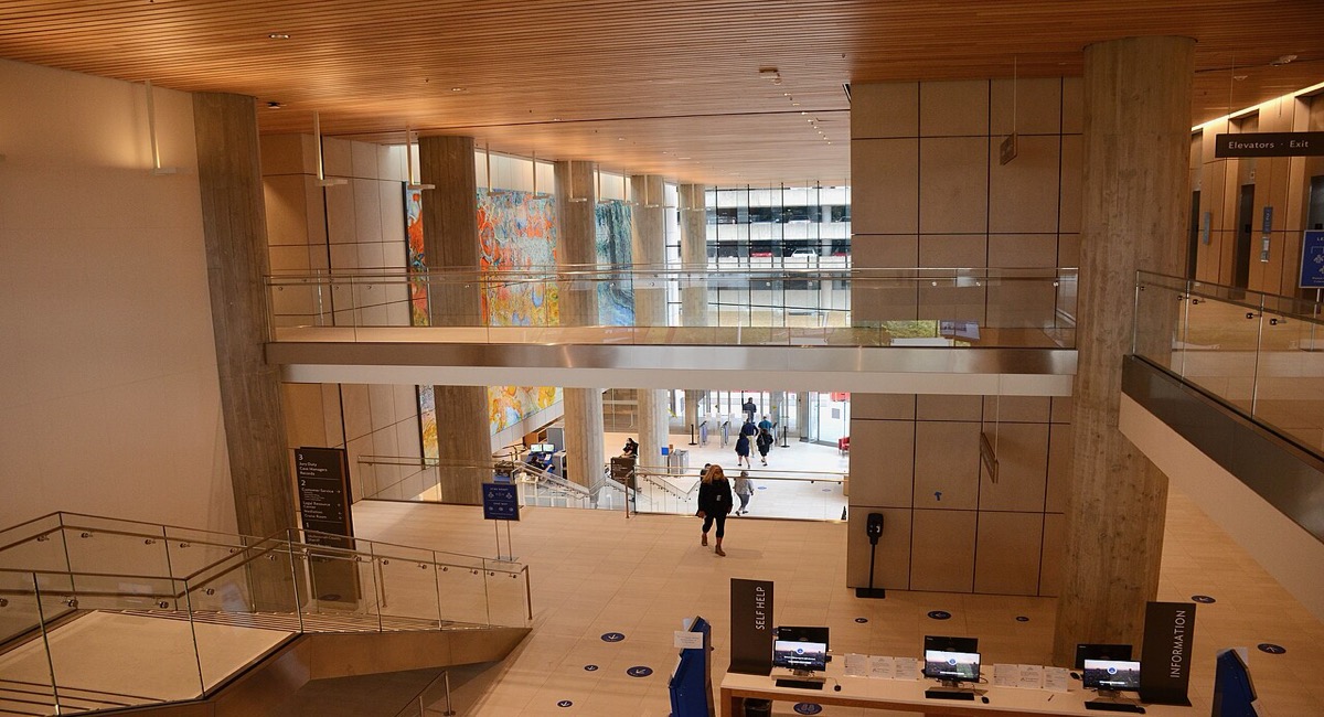 Federal courthouse interior with columns and natural light